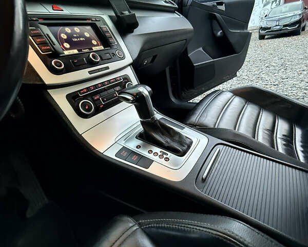 Черный Фольксваген Пассат, объемом двигателя 1.97 л и пробегом 285 тыс. км за 8599 $, фото 36 на Automoto.ua