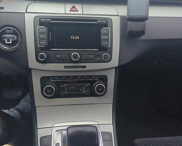 Черный Фольксваген Пассат, объемом двигателя 2 л и пробегом 370 тыс. км за 7800 $, фото 15 на Automoto.ua