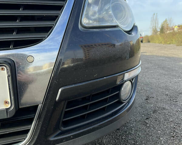 Черный Фольксваген Пассат, объемом двигателя 1.8 л и пробегом 324 тыс. км за 7900 $, фото 29 на Automoto.ua