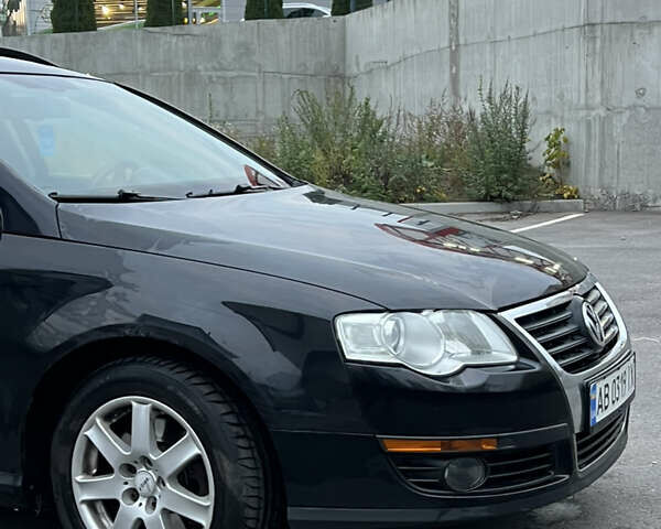Черный Фольксваген Пассат, объемом двигателя 1.97 л и пробегом 322 тыс. км за 5850 $, фото 10 на Automoto.ua