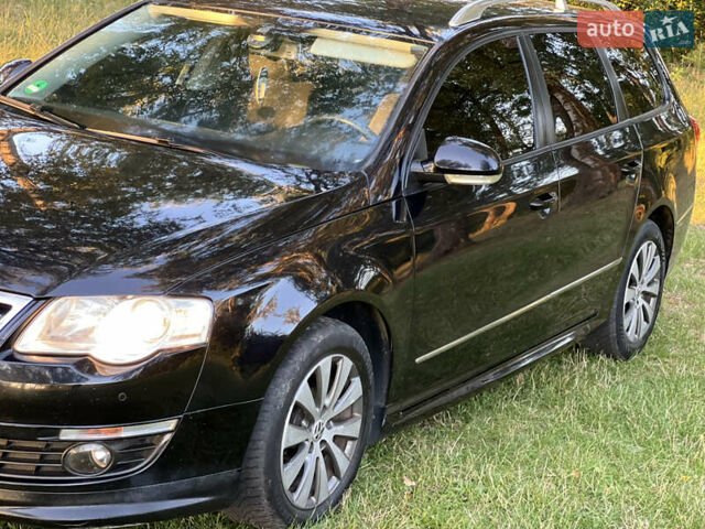 Черный Фольксваген Пассат, объемом двигателя 1.6 л и пробегом 229 тыс. км за 8222 $, фото 5 на Automoto.ua