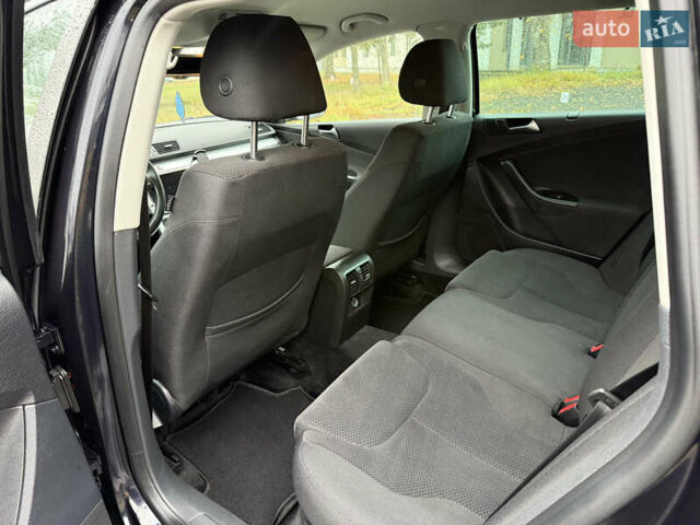 Черный Фольксваген Пассат, объемом двигателя 1.4 л и пробегом 181 тыс. км за 6999 $, фото 43 на Automoto.ua