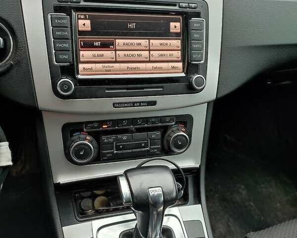 Черный Фольксваген Пассат, объемом двигателя 2 л и пробегом 247 тыс. км за 7700 $, фото 4 на Automoto.ua