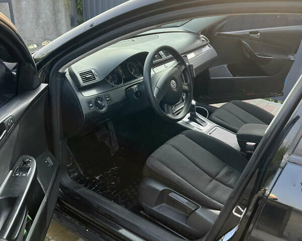 Чорний Фольксваген Пассат, об'ємом двигуна 2 л та пробігом 333 тис. км за 6500 $, фото 9 на Automoto.ua