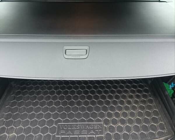 Чорний Фольксваген Пассат, об'ємом двигуна 1.39 л та пробігом 228 тис. км за 8300 $, фото 26 на Automoto.ua