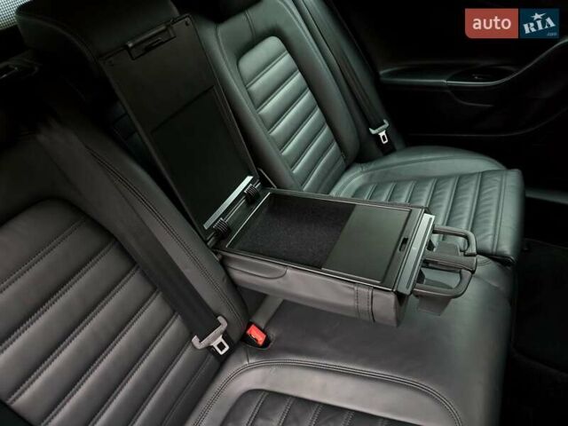 Черный Фольксваген Пассат, объемом двигателя 2 л и пробегом 225 тыс. км за 8800 $, фото 93 на Automoto.ua