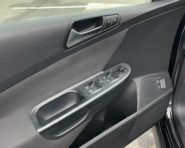 Черный Фольксваген Пассат, объемом двигателя 1.4 л и пробегом 171 тыс. км за 6999 $, фото 16 на Automoto.ua