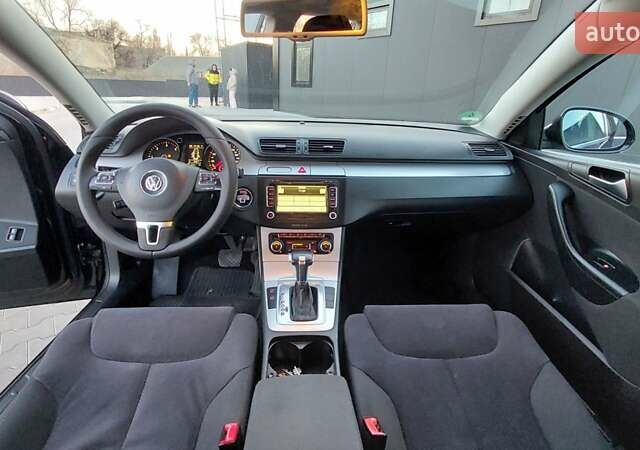 Черный Фольксваген Пассат, объемом двигателя 1.97 л и пробегом 239 тыс. км за 9222 $, фото 83 на Automoto.ua