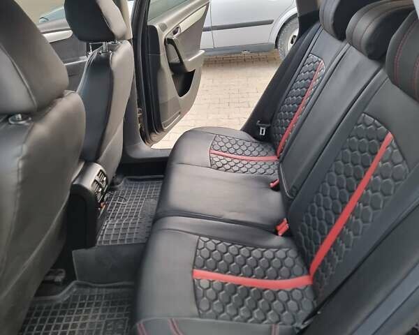 Черный Фольксваген Пассат, объемом двигателя 1.97 л и пробегом 290 тыс. км за 10200 $, фото 10 на Automoto.ua