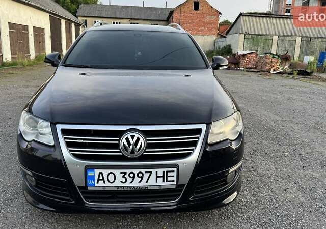 Черный Фольксваген Пассат, объемом двигателя 2 л и пробегом 290 тыс. км за 7200 $, фото 3 на Automoto.ua