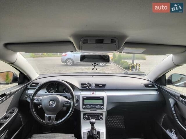 Черный Фольксваген Пассат, объемом двигателя 1.6 л и пробегом 294 тыс. км за 7300 $, фото 28 на Automoto.ua