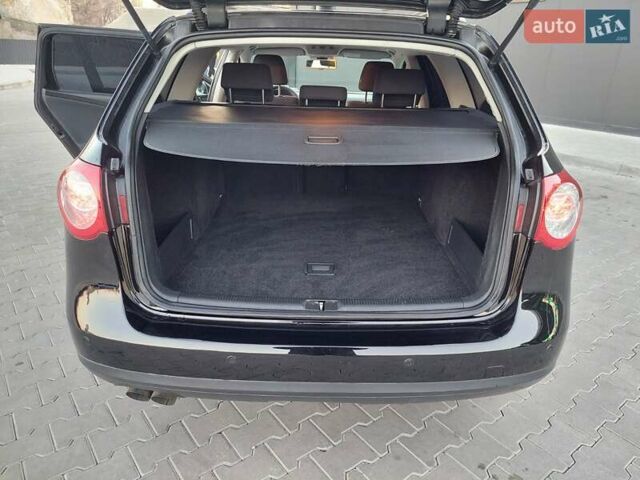 Черный Фольксваген Пассат, объемом двигателя 1.97 л и пробегом 239 тыс. км за 9222 $, фото 79 на Automoto.ua