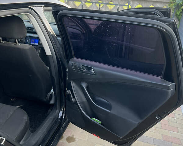 Чорний Фольксваген Пассат, об'ємом двигуна 2 л та пробігом 333 тис. км за 6500 $, фото 3 на Automoto.ua