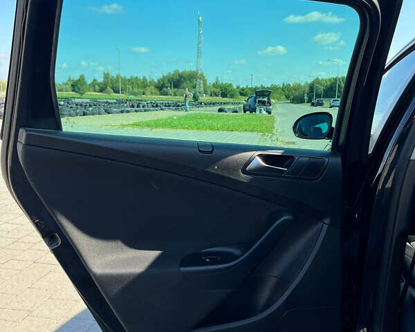 Чорний Фольксваген Пассат, об'ємом двигуна 1.97 л та пробігом 338 тис. км за 7200 $, фото 5 на Automoto.ua