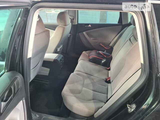 Черный Фольксваген Пассат, объемом двигателя 1.6 л и пробегом 340 тыс. км за 7000 $, фото 34 на Automoto.ua