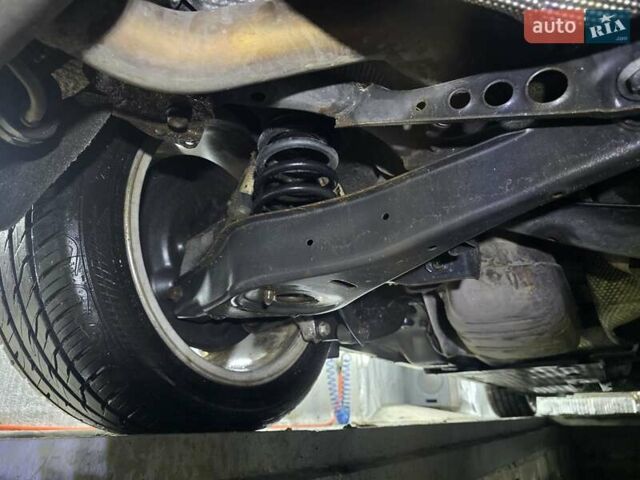 Черный Фольксваген Пассат, объемом двигателя 2 л и пробегом 225 тыс. км за 8800 $, фото 52 на Automoto.ua