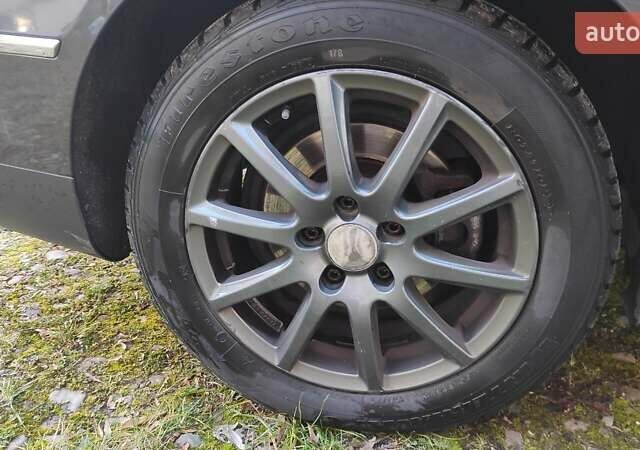 Черный Фольксваген Пассат, объемом двигателя 1.9 л и пробегом 280 тыс. км за 7900 $, фото 9 на Automoto.ua