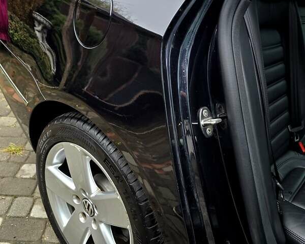 Черный Фольксваген Пассат, объемом двигателя 2 л и пробегом 225 тыс. км за 8800 $, фото 98 на Automoto.ua