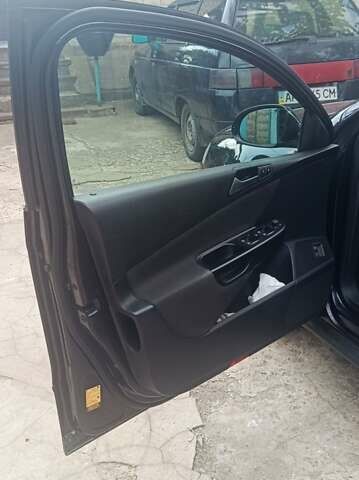 Чорний Фольксваген Пассат, об'ємом двигуна 1.6 л та пробігом 275 тис. км за 8300 $, фото 12 на Automoto.ua