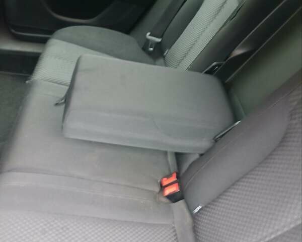 Чорний Фольксваген Пассат, об'ємом двигуна 1.39 л та пробігом 228 тис. км за 8300 $, фото 19 на Automoto.ua