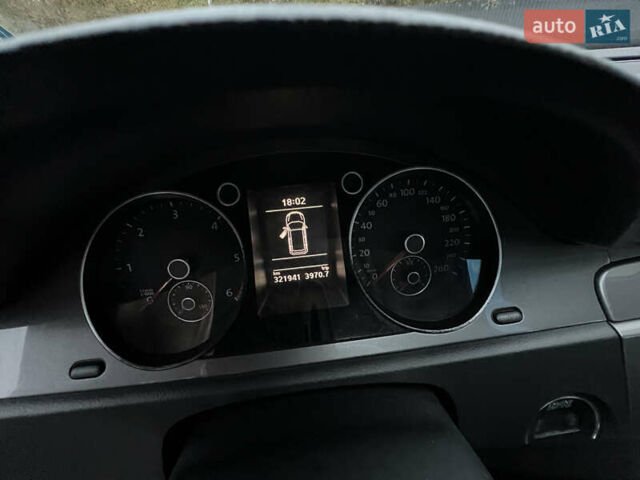 Черный Фольксваген Пассат, объемом двигателя 1.97 л и пробегом 322 тыс. км за 5850 $, фото 4 на Automoto.ua