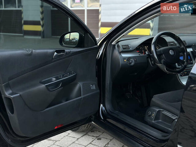 Чорний Фольксваген Пассат, об'ємом двигуна 1.6 л та пробігом 285 тис. км за 6999 $, фото 24 на Automoto.ua