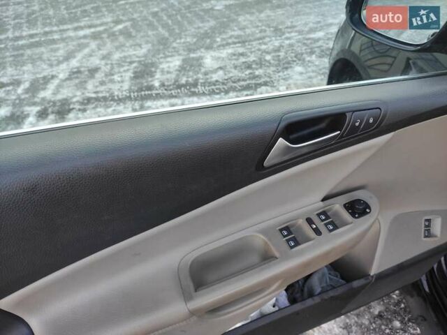 Черный Фольксваген Пассат, объемом двигателя 1.4 л и пробегом 196 тыс. км за 7200 $, фото 17 на Automoto.ua