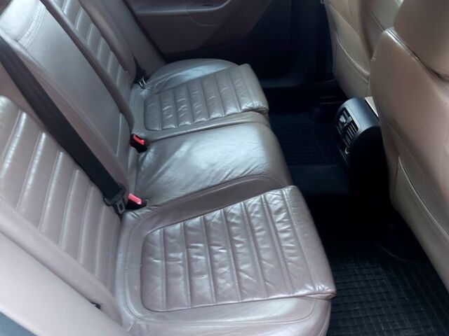 Чорний Фольксваген Пассат, об'ємом двигуна 1.6 л та пробігом 245 тис. км за 5800 $, фото 3 на Automoto.ua