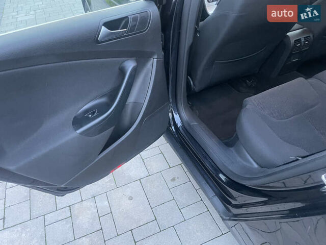 Чорний Фольксваген Пассат, об'ємом двигуна 1.6 л та пробігом 198 тис. км за 7550 $, фото 8 на Automoto.ua