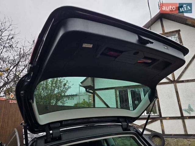 Черный Фольксваген Пассат, объемом двигателя 2 л и пробегом 225 тыс. км за 8800 $, фото 143 на Automoto.ua