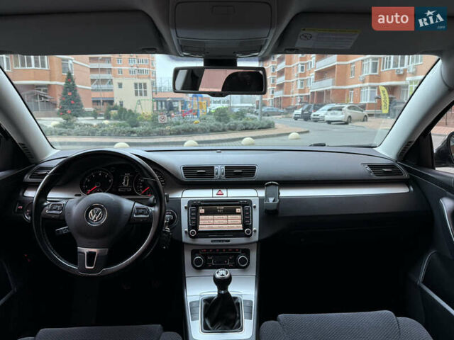 Чорний Фольксваген Пассат, об'ємом двигуна 1.8 л та пробігом 215 тис. км за 7700 $, фото 13 на Automoto.ua