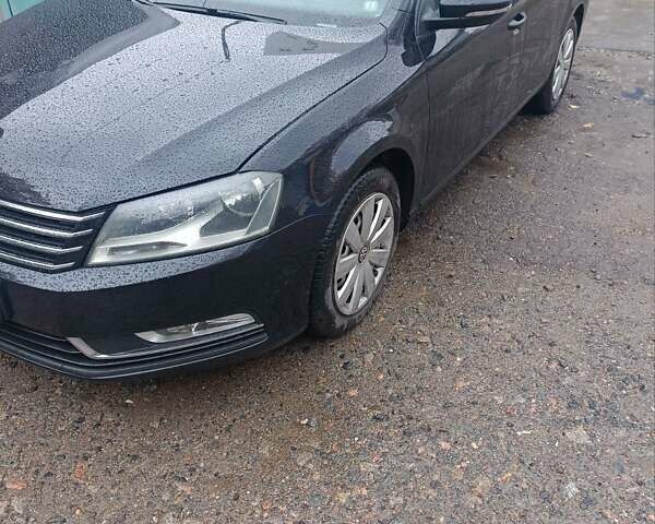 Чорний Фольксваген Пассат, об'ємом двигуна 1.39 л та пробігом 228 тис. км за 8300 $, фото 4 на Automoto.ua