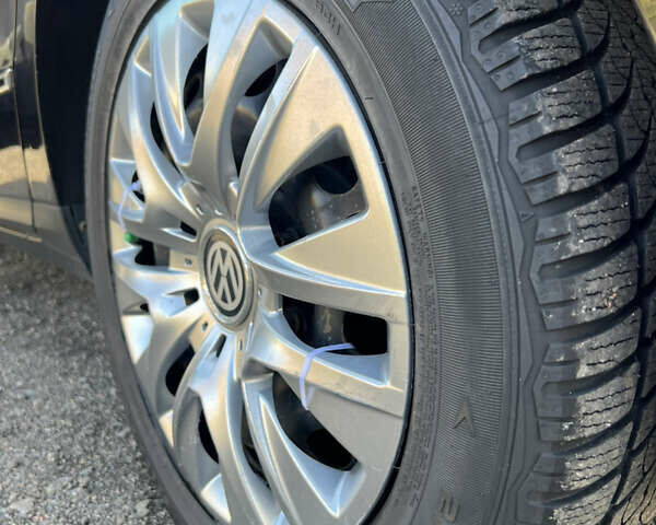 Черный Фольксваген Пассат, объемом двигателя 1.8 л и пробегом 324 тыс. км за 7900 $, фото 47 на Automoto.ua