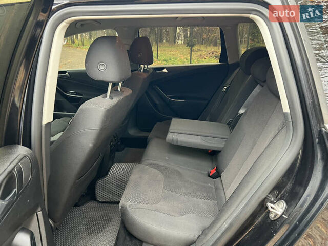 Черный Фольксваген Пассат, объемом двигателя 2 л и пробегом 377 тыс. км за 5900 $, фото 5 на Automoto.ua