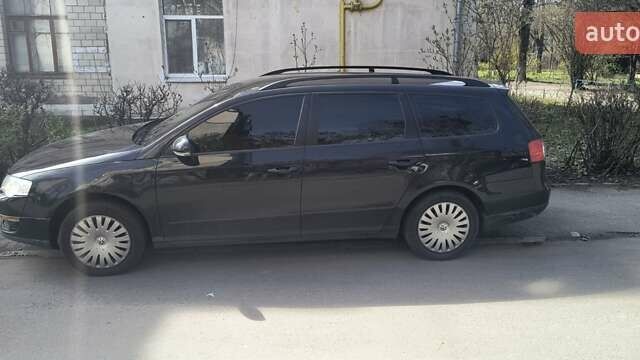 Черный Фольксваген Пассат, объемом двигателя 1.4 л и пробегом 180 тыс. км за 7700 $, фото 2 на Automoto.ua
