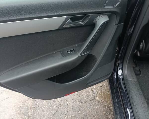 Чорний Фольксваген Пассат, об'ємом двигуна 1.39 л та пробігом 228 тис. км за 8300 $, фото 18 на Automoto.ua