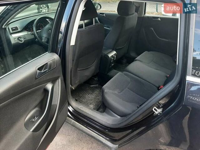 Черный Фольксваген Пассат, объемом двигателя 2 л и пробегом 328 тыс. км за 8000 $, фото 18 на Automoto.ua