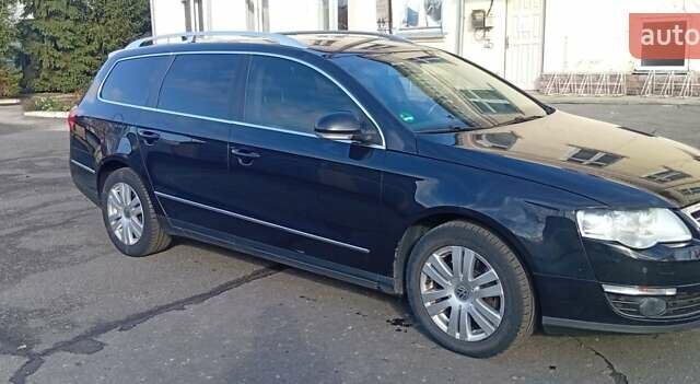 Черный Фольксваген Пассат, объемом двигателя 1.97 л и пробегом 325 тыс. км за 8900 $, фото 1 на Automoto.ua
