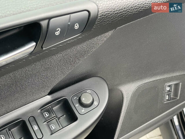 Черный Фольксваген Пассат, объемом двигателя 1.4 л и пробегом 197 тыс. км за 6500 $, фото 14 на Automoto.ua