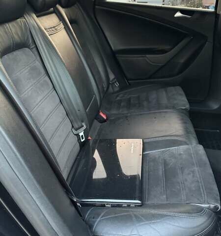 Черный Фольксваген Пассат, объемом двигателя 2 л и пробегом 290 тыс. км за 7200 $, фото 9 на Automoto.ua