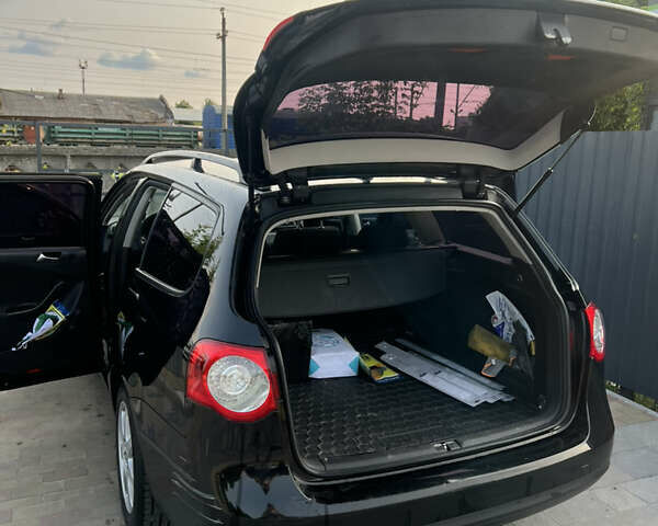 Чорний Фольксваген Пассат, об'ємом двигуна 2 л та пробігом 333 тис. км за 6500 $, фото 11 на Automoto.ua