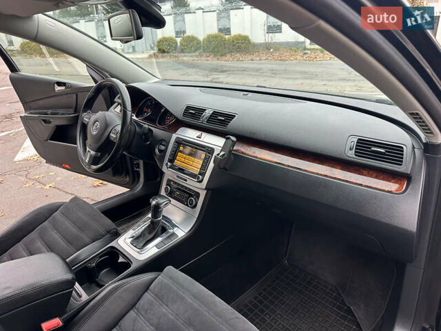 Черный Фольксваген Пассат, объемом двигателя 1.97 л и пробегом 235 тыс. км за 8499 $, фото 65 на Automoto.ua