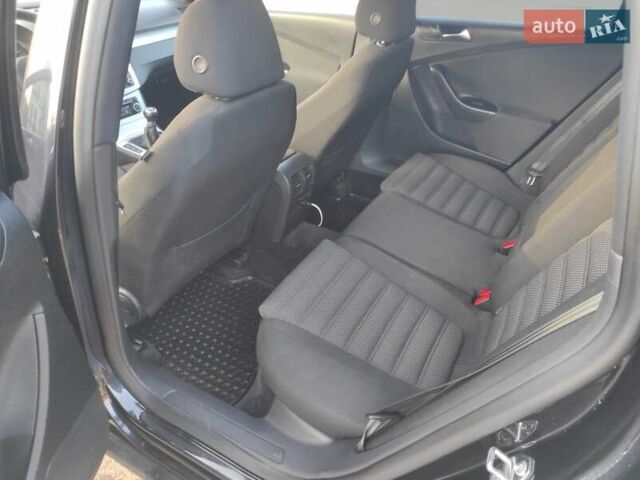 Черный Фольксваген Пассат, объемом двигателя 2 л и пробегом 306 тыс. км за 6500 $, фото 4 на Automoto.ua