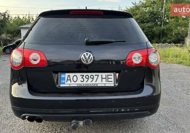 Черный Фольксваген Пассат, объемом двигателя 2 л и пробегом 290 тыс. км за 7200 $, фото 6 на Automoto.ua