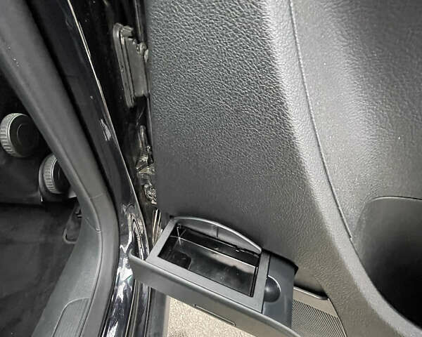 Черный Фольксваген Пассат, объемом двигателя 1.4 л и пробегом 171 тыс. км за 6999 $, фото 27 на Automoto.ua