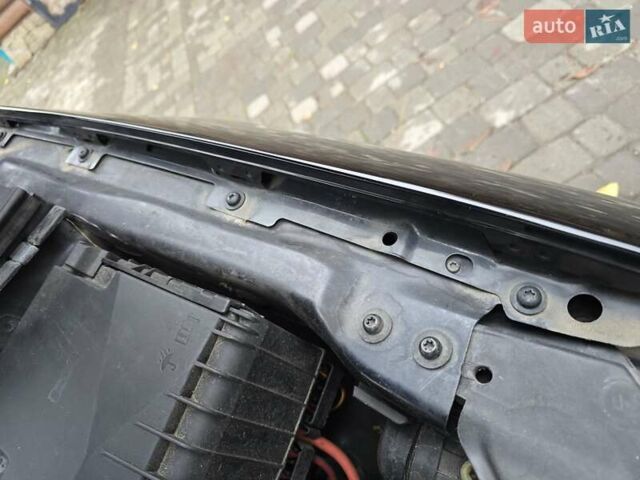 Черный Фольксваген Пассат, объемом двигателя 2 л и пробегом 225 тыс. км за 8800 $, фото 161 на Automoto.ua