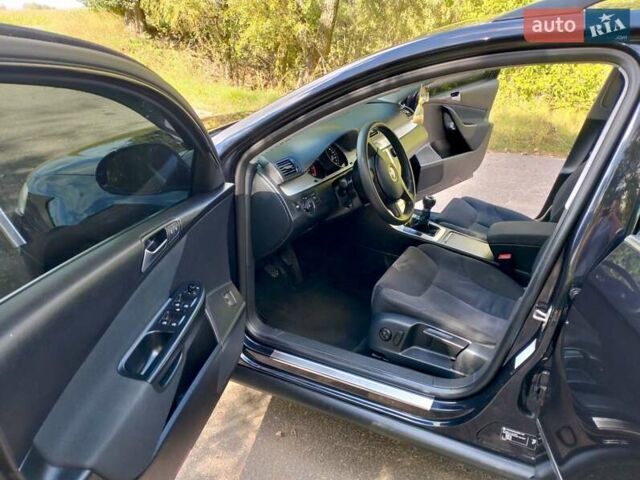 Чорний Фольксваген Пассат, об'ємом двигуна 1.4 л та пробігом 175 тис. км за 8950 $, фото 19 на Automoto.ua