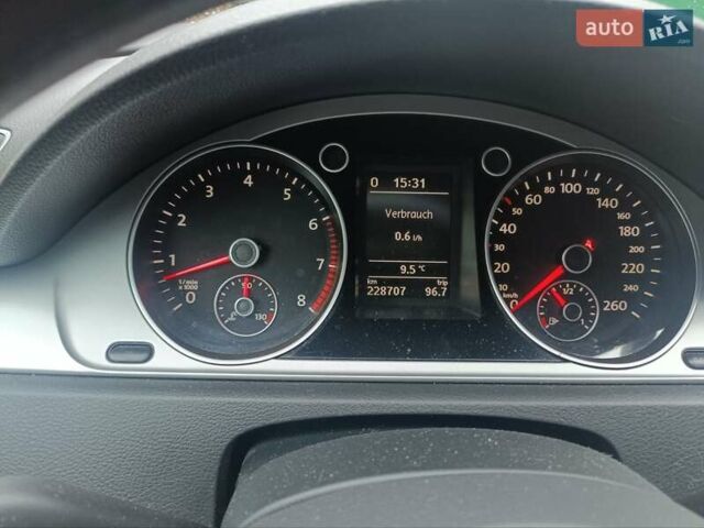 Чорний Фольксваген Пассат, об'ємом двигуна 1.39 л та пробігом 228 тис. км за 8300 $, фото 12 на Automoto.ua