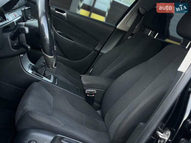 Чорний Фольксваген Пассат, об'ємом двигуна 1.6 л та пробігом 285 тис. км за 6999 $, фото 27 на Automoto.ua