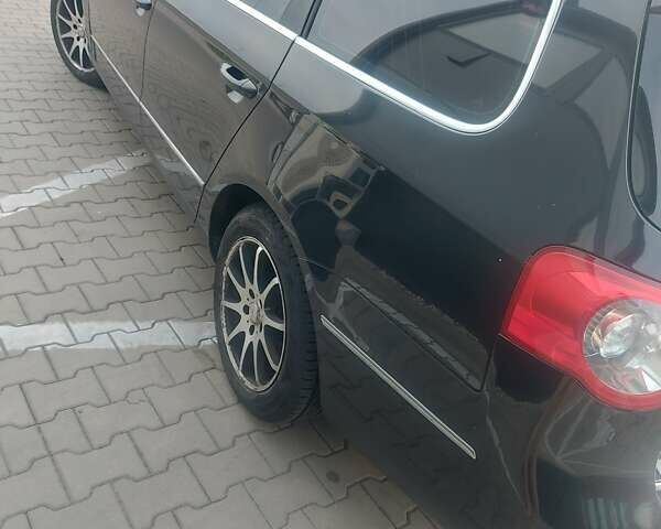 Фольксваген Пассат 2010 в Житомире на Automoto.ua Черный Фольксваген Пассат, объемом двигателя 1.97 л и пробегом 220 тыс. км за 8000 $, фото 6 на Automoto.ua